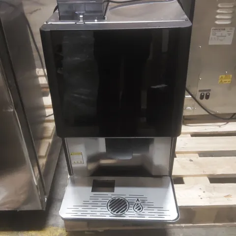 COFFETEK VITRO X3 COMMERCIAL BEAN-TO-CUP COFFEE MACHINE