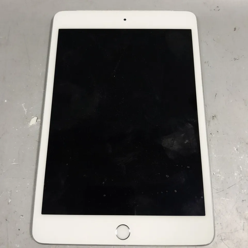 APPLE IPAD MINI 4 TABLET