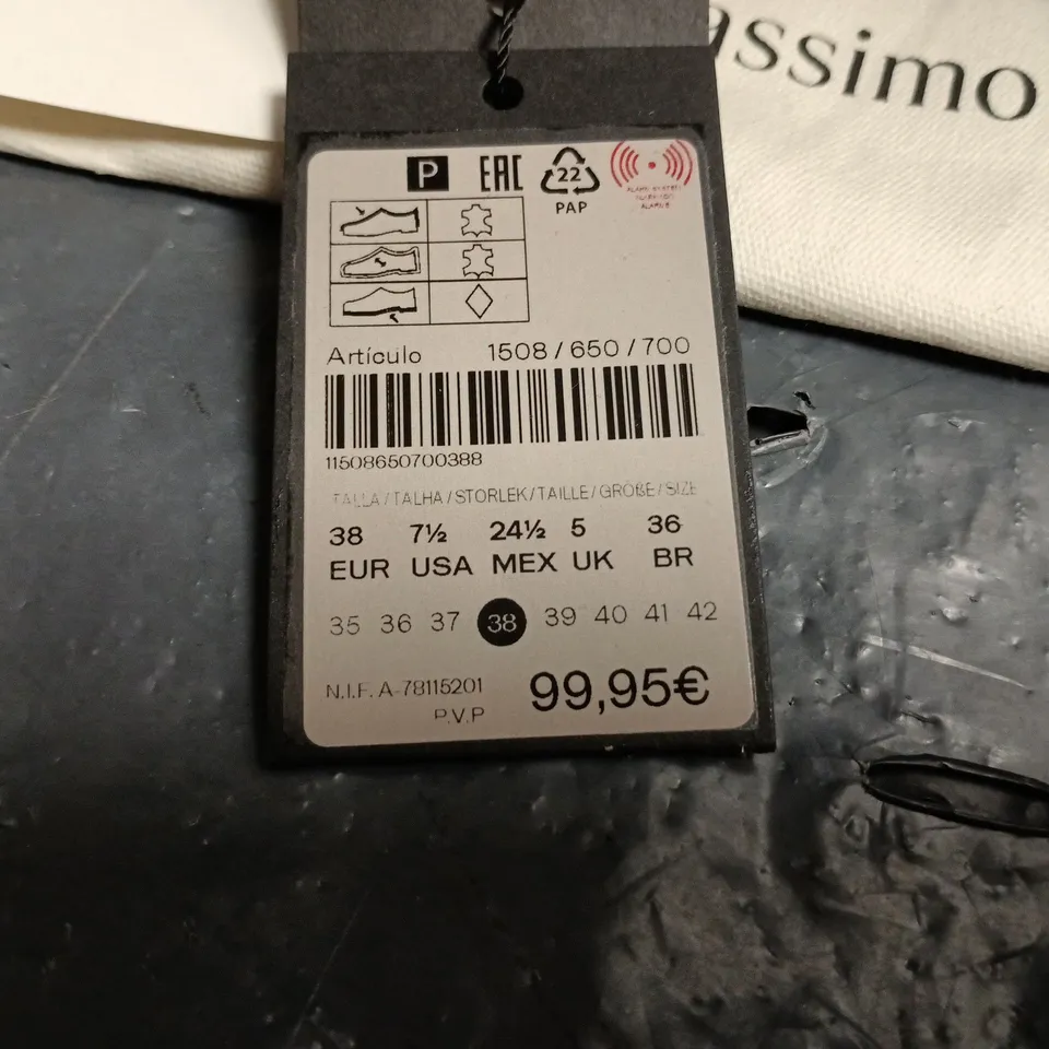 MASSIMO DUTTI BROWN STRING DETAIL SLIP ON SHOES - UK 5