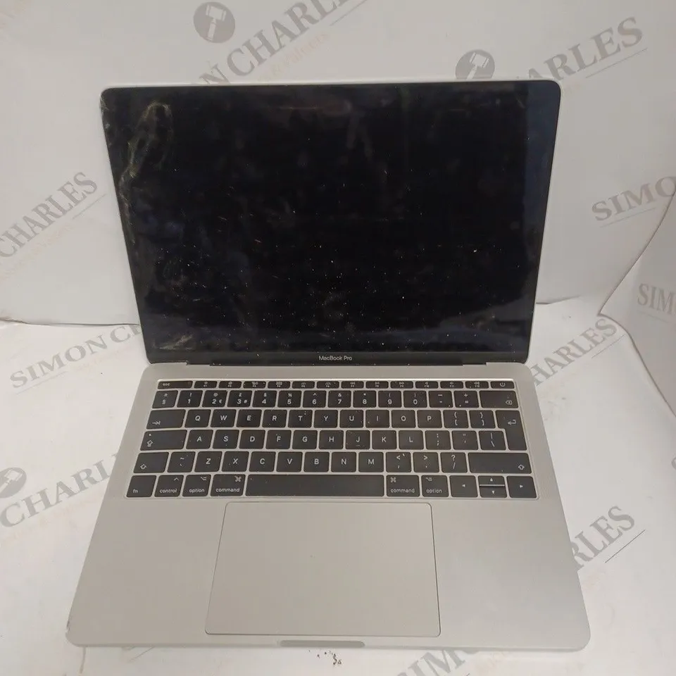 APPLE MACBOOK PRO 13 - A1708