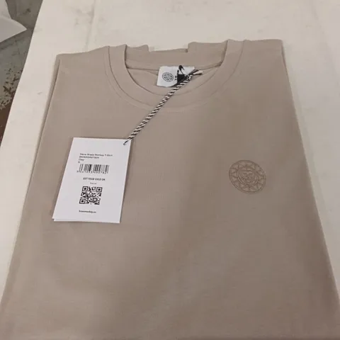 BOX OF BRASS MONKEY T-SHIRTS - CLAY SIZE SMALL APPROXIMATELY 20