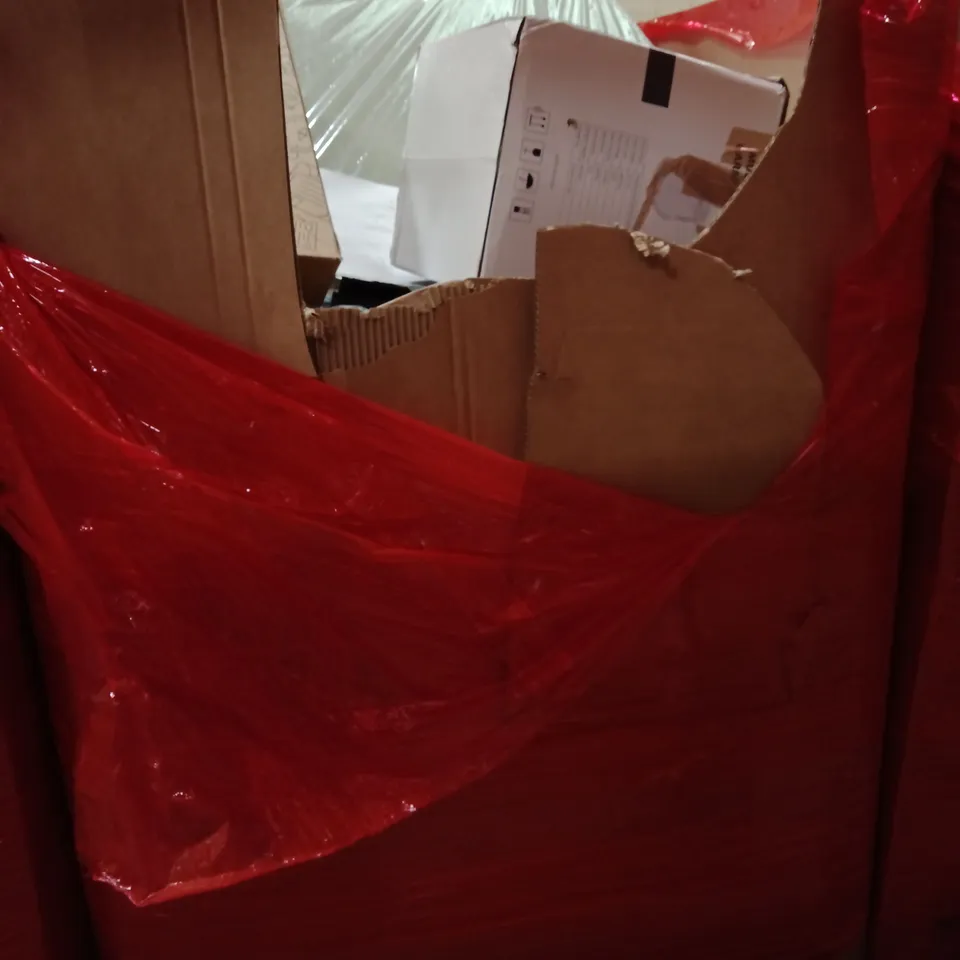 PALLET OF ASSORTED HOUSEHOLD GOODS AND PRODUCTS TO INCLUDE; SUITCASE,GARMENT STREAMER,HOLE PUNCHER