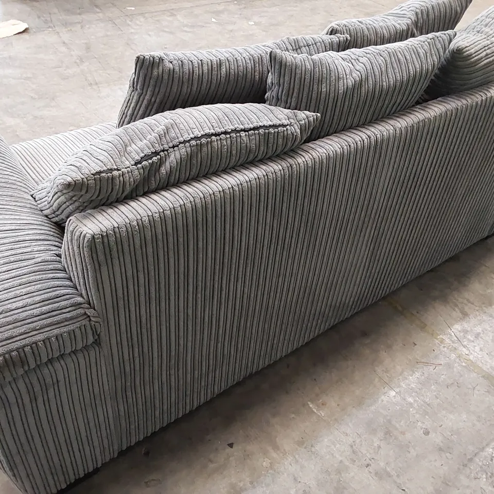 QUALITY DESIGNER 3 SEATER FABRIC UPHOLSTERED SOFA - GREY
