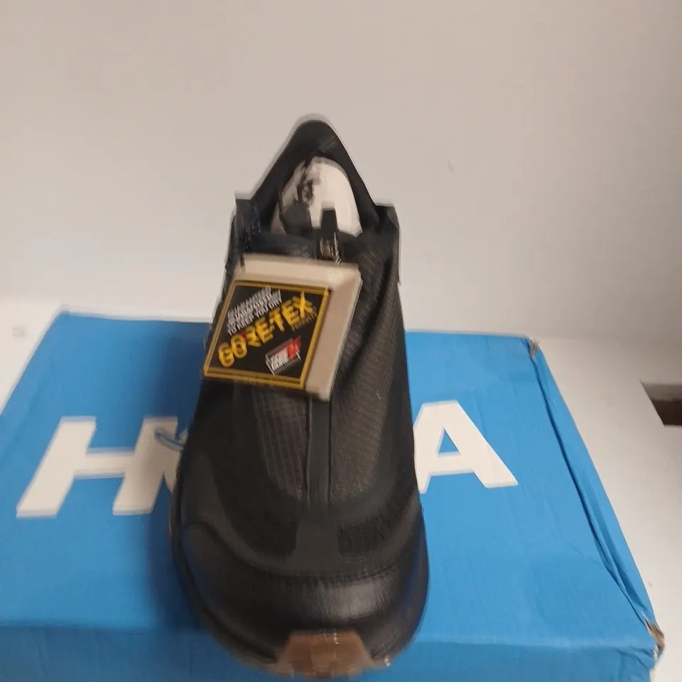 BOXED PAIR OF HOKA ONE ONE U PROJECT TRANSPORT TRAINERS - SIZE 10.5