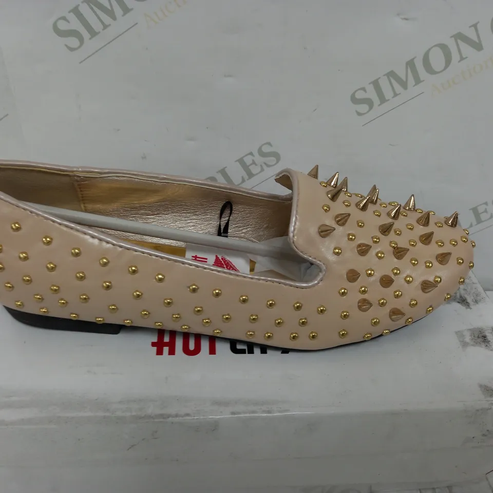 FLAT HEELED NUDE GOLD SPIKED SHOES SIZE5