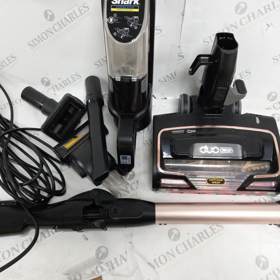 UNBOXED SHARK DUO CLEAN WIRED VACUUM