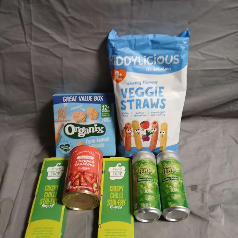 APPROXIMATELY 10 ASSORTED FOOD ITEMS TO INCLUDE - FANTA, SIMPLY COOK AND ORGANIX - COLLECTION ONLY