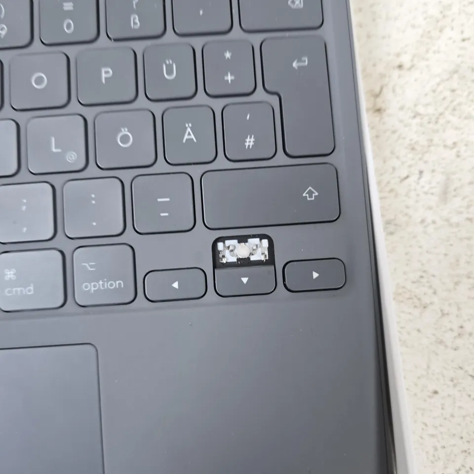LOGITECH COMBO TOUCH KEYBOARD CASE FOR IPAD AIR 13-INCH (M2) – SPACE GREY (1 BUTTON MISSING)