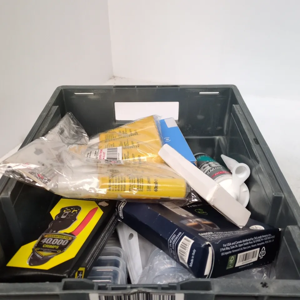 TOTE OF APPROXIMATELY 13 ASSORTED ITEMS TO INCLUDE DOOR HINGES, DELONGHI DESCALER, COMPACT CRIMPER, DOWSIL 785 ETC