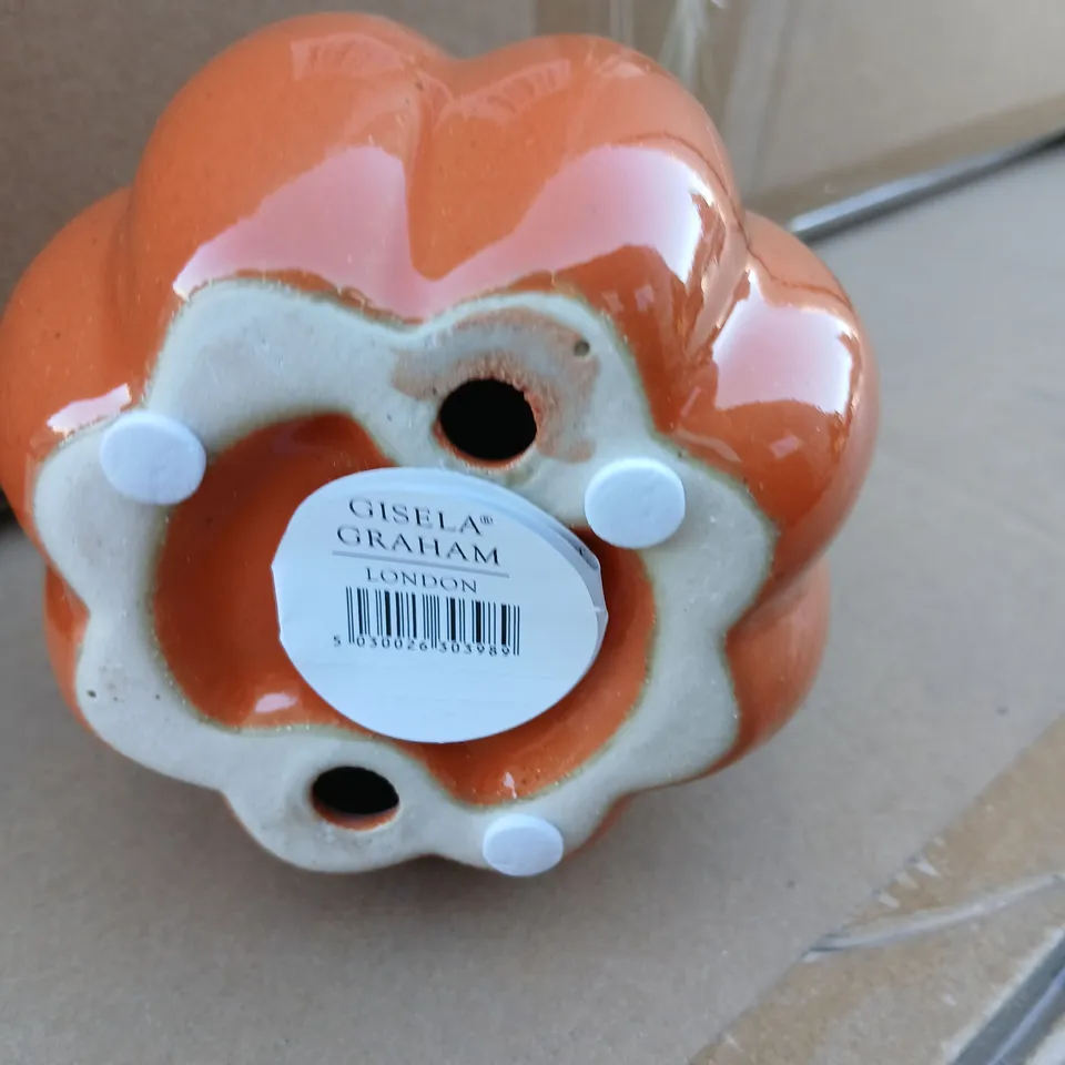 SIX BRAND NEW GISELA GRAHAM LONDON CERAMIC PUMPKIN ORNAMENT