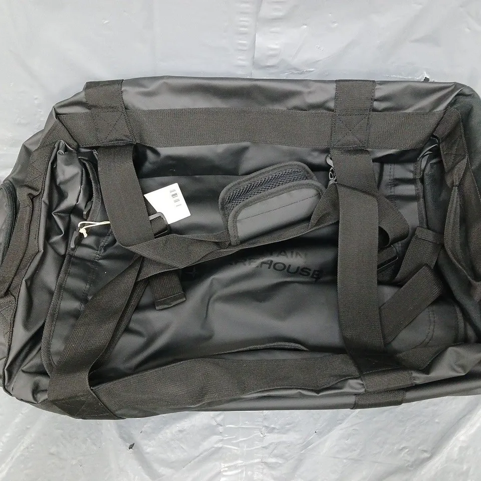 MOUNTAIN WAREHOUSE VOYAGER WHEELIE RUCKSACK IN BLACK (50L)