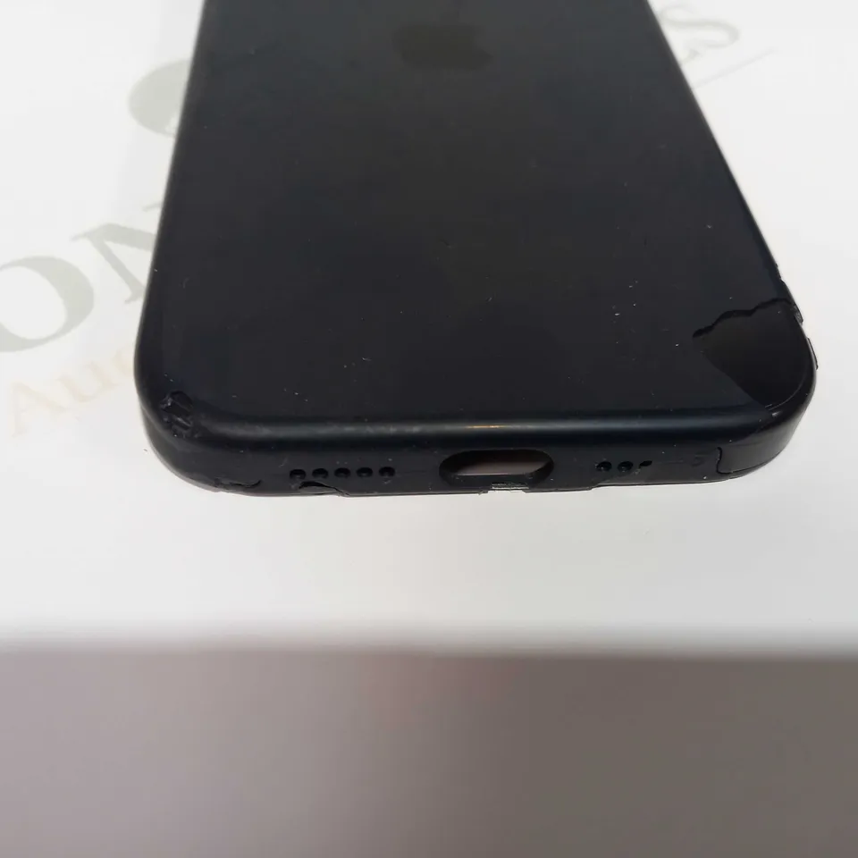 APPLE IPHONE 14 PRO SILICONE CASE