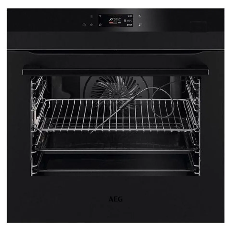 AEG BSK778380T 7000 STEAMCRISP PYROLYTIC SELF CLEAN OVEN
