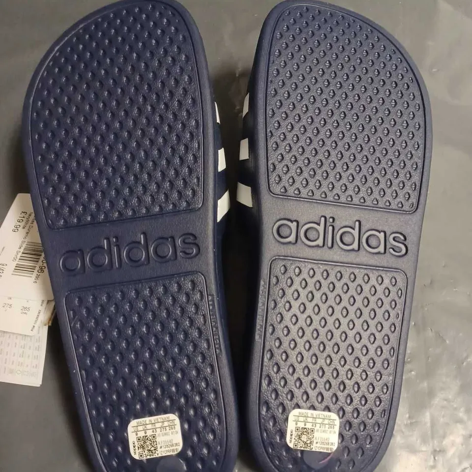 PAIR OF ADIDAS DURAMO SLIDES IN BLUE - 9