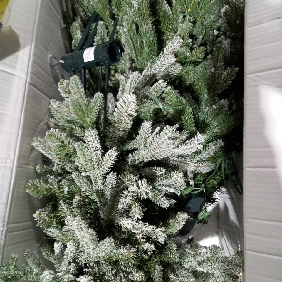 SANTA'S BEST PRE-LIT SNOW KISSED AUBURN CHRISTMAS TREE 5FT - COLLECTION ONLY
