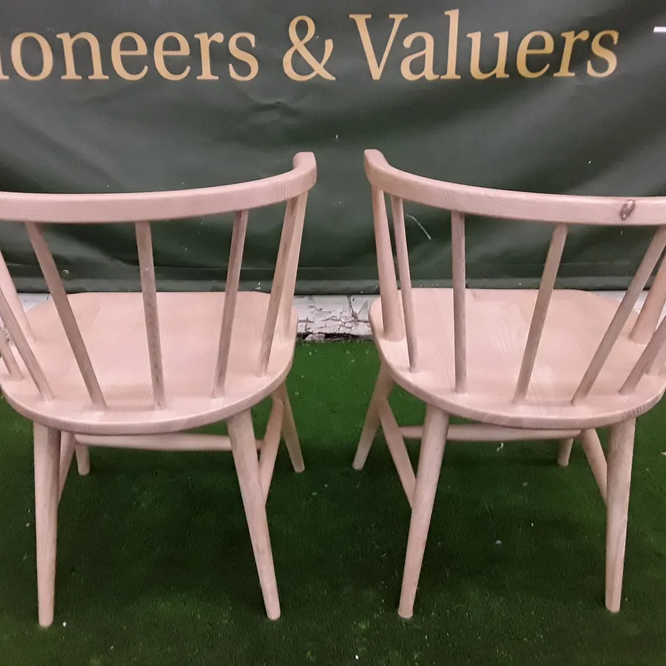 SET OF 2 OAK DINING CHAIRS