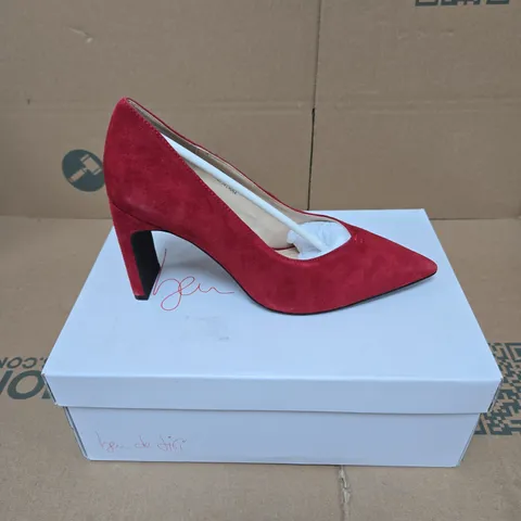 BEN DE LISI RED SUEDE HIGH HEEL PUMPS – WOMEN'S FOOTWEAR UK 6 BOXED