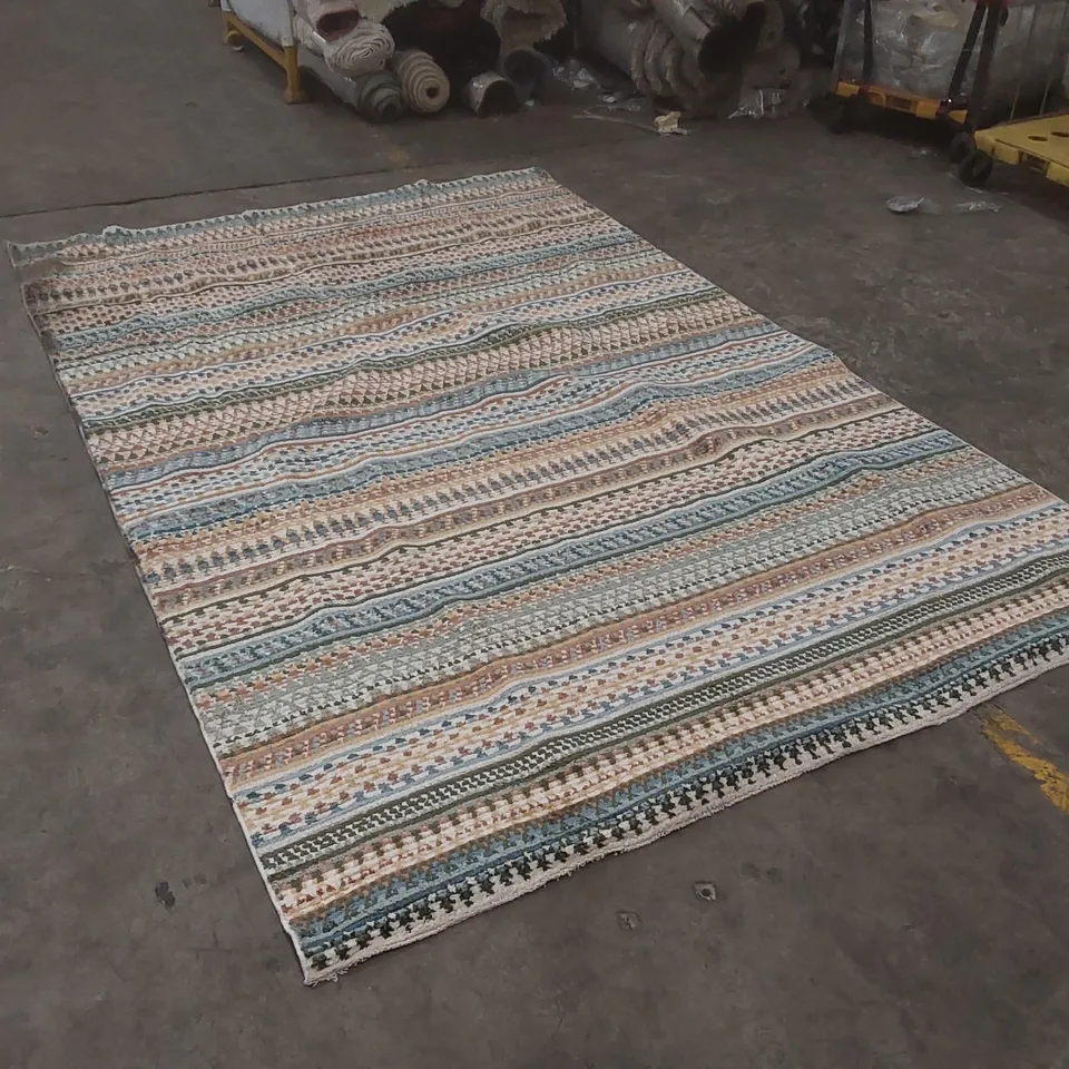 QUALITY DESIGNER AREA RUG - APPROXIMATELY 300 x 200cm