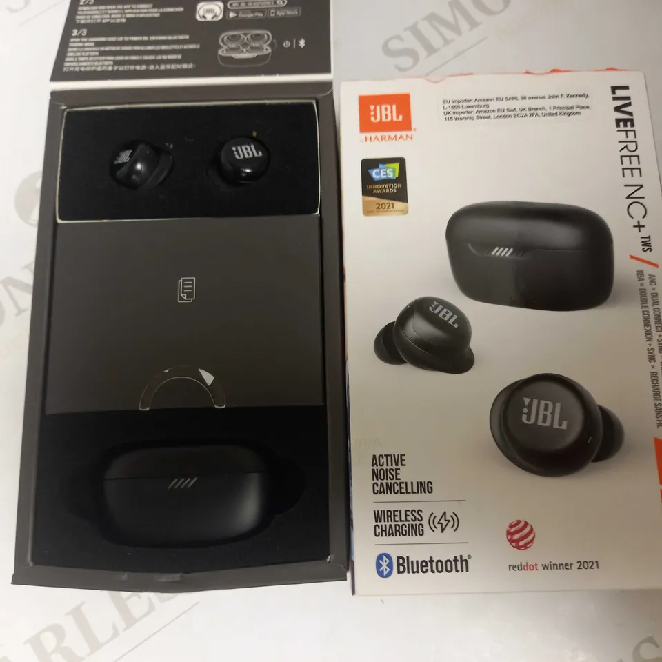 JBL LIVE FREE WIRELESS EARBUDS