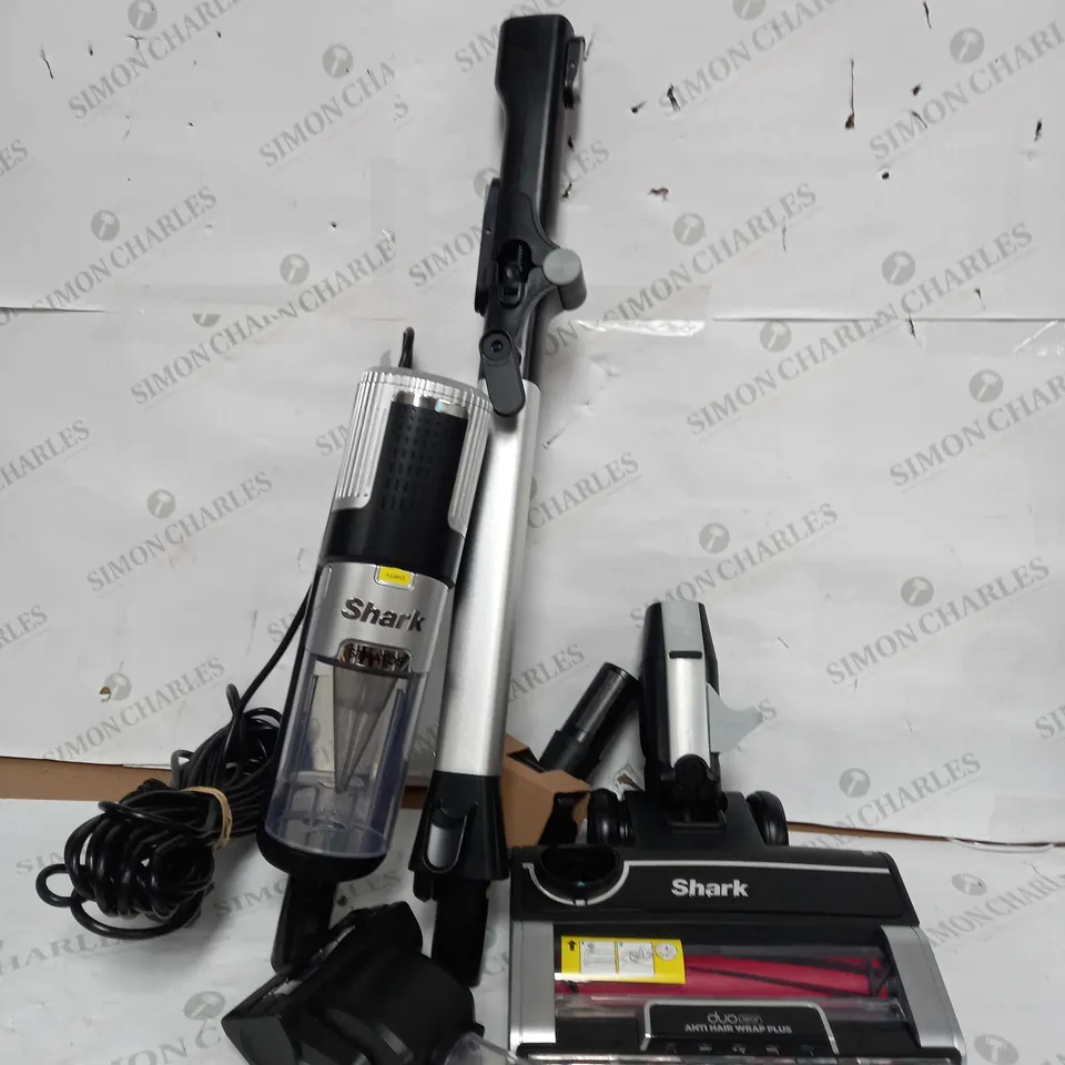 SHARK STRATOS ANTI HAIR WRAP PET PRO VACUUM CLEANER