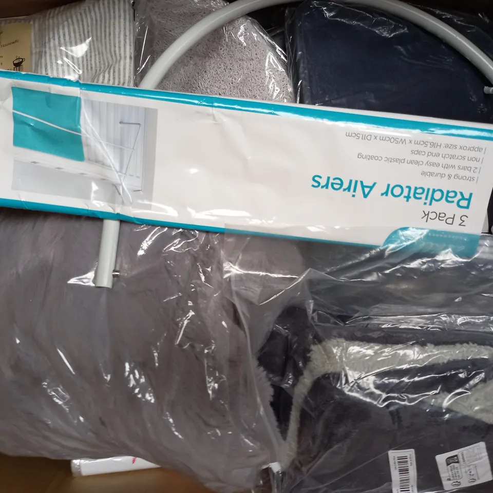 BOX OF APPROXIMATELY 20 ASSORTED HOUSEHOLD ITEMS TO INCLUDE PRO.MARK DRUMSTICKS, HAMBURGER PRESS, INTERIOR DEHUMIDIFIER, ETC