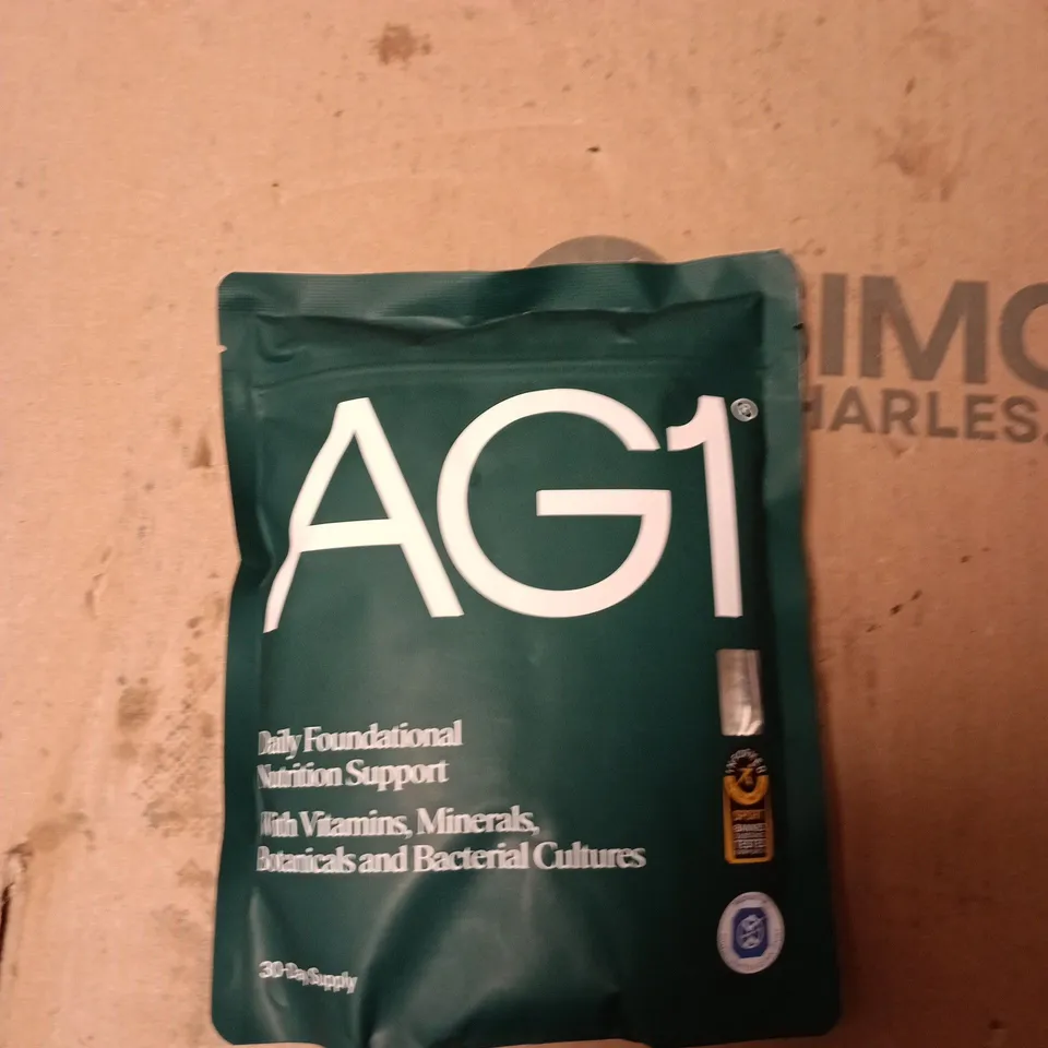 AG1 DAILY FOUNDATIONAL NUTRITION SUPPLEMENT 390G – POWDER IN GREEN POUCH