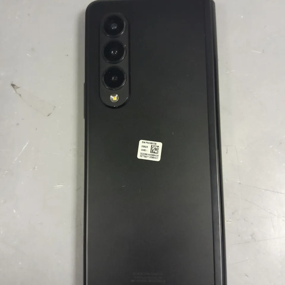 SAMSUNG GALAXY Z FOLD SMARTPHONE 