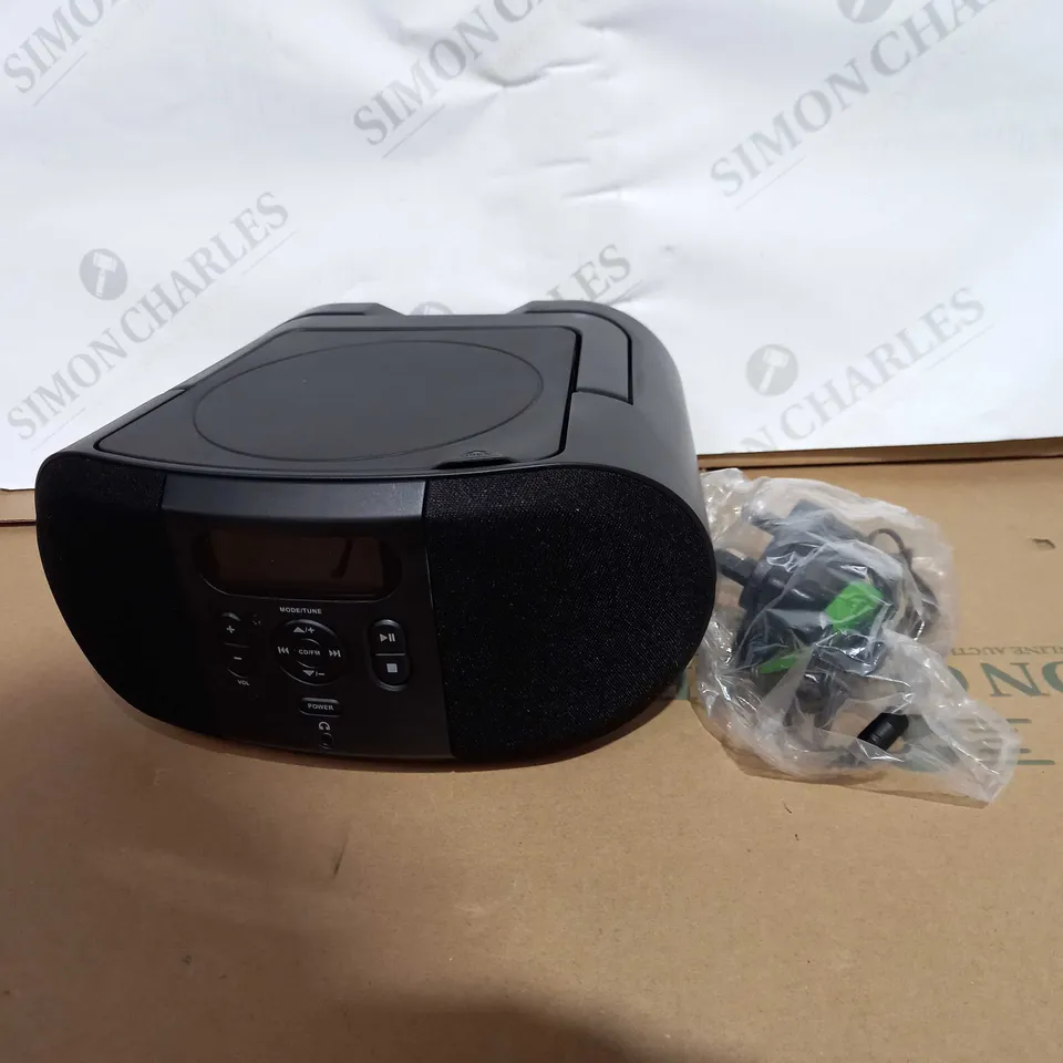 DESIGNER CD BOOMBOX IN BLACK