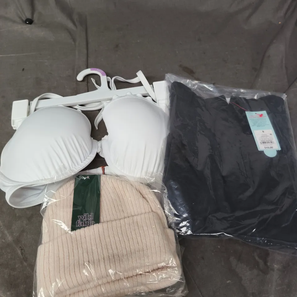 APPROXIMATELY 25 ASSORTED CLOTHING PRODUCTS IN VARIOUS STYLES & SIZES TO INCLUDE PANTS, T-SHIRTS, BRAS ETC