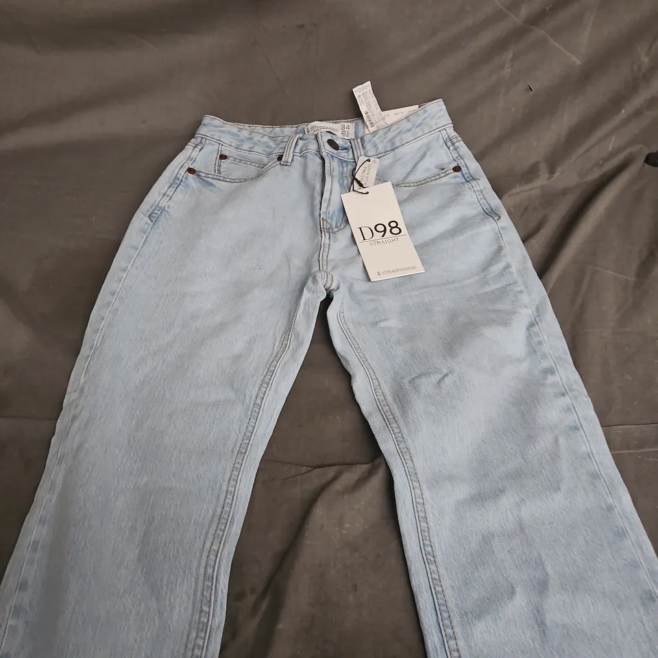 STRADIVARIUS WOMEN'S LIGHT-WASH DENIM JEANS - UK 6