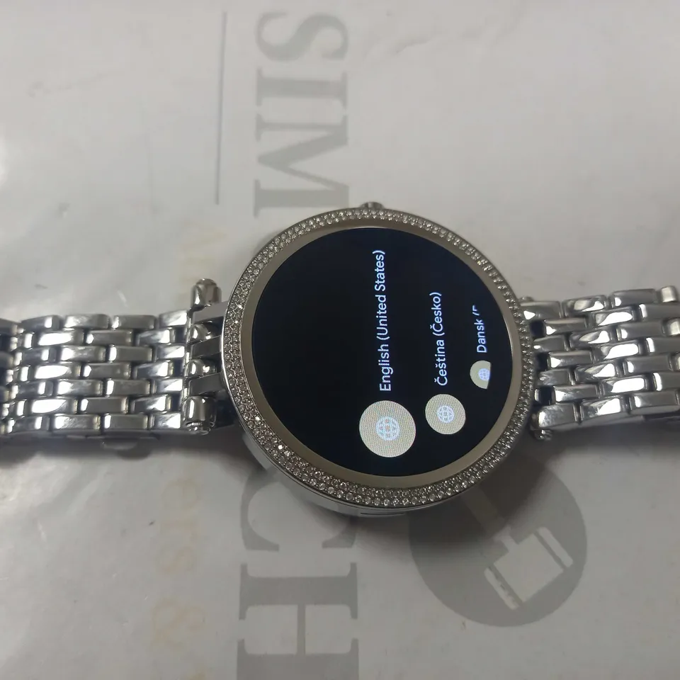 MICHAEL KORS WOMEN GEN 5E DARCI TOUCHSCREEN SMARTWATCH - SILVER