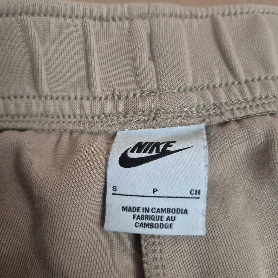 NIKE BEIGE MEN'S SHORTS WITH DRAWSTRING – LOGO ON LEFT LEG UK S