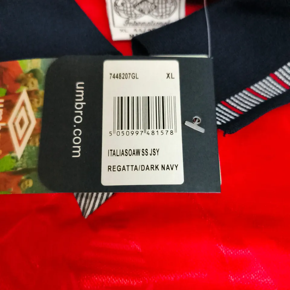 UMBRO RETRO ENGLAND FOOTBALL SHIRT, ITALIA 90. XL