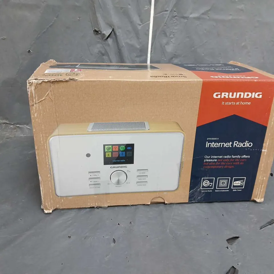 BOXED GRUNDIG INTERNET RADIO