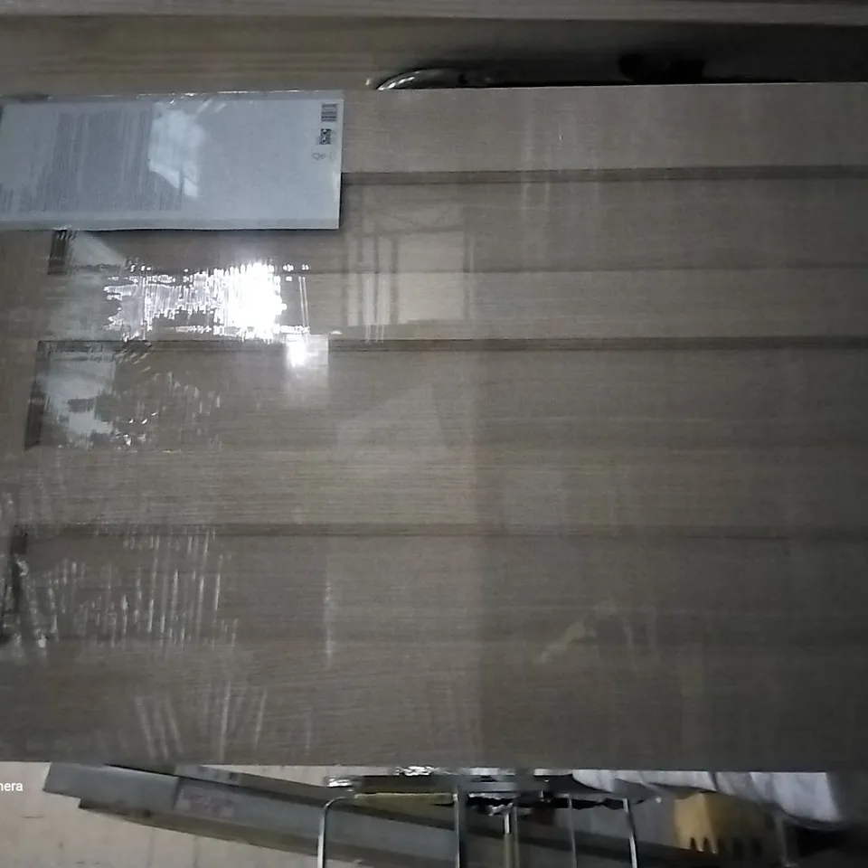 VERTICAL 3 PANEL OAK VENEER INTERNAL DOOR 1981 × 762MM