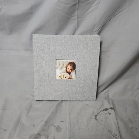 GREY FABRIC PHOTO ALBUM WITH CENTRAL WINDOW