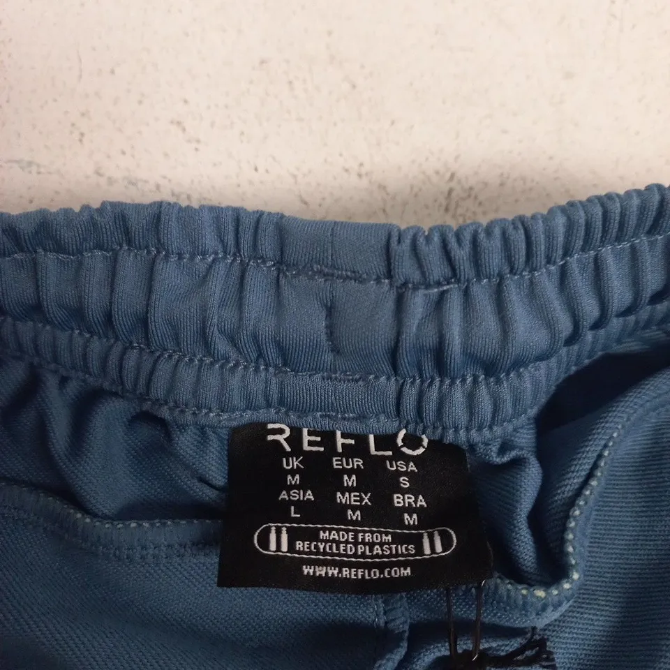 REFLO LUTON TOWN FC TRAINING SHORTS – BLUE, SIZE M (EUR M, US S) – OFFICIAL LICENSED PRODUCT