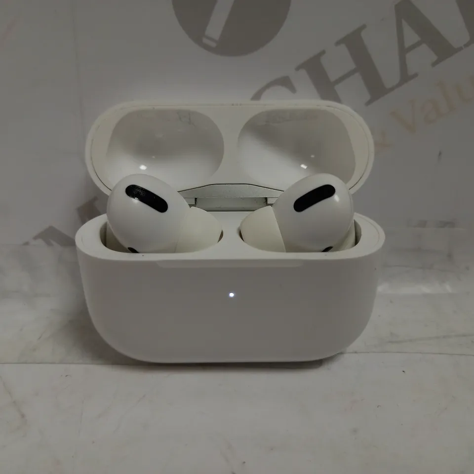 APPLE AIRPODS PRO 