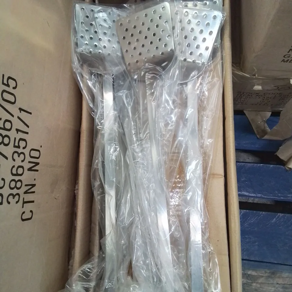 PALLET CONTAINING VARIOUS COOKING UTENSILS TO INCLUDE,APPROXIMATELY 80 16OZ LADLES, 160 SLOTTED SERVING SPOONS, 40 FISH SLICES, 96 METAL WHISKS AND 160 21OZ LADELS