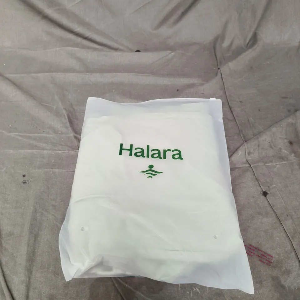 HALARA WOMEN'S LIGHT GREEN JOGGER PANTS & WHITE LONG-SLEEVE TOP - SIZE M