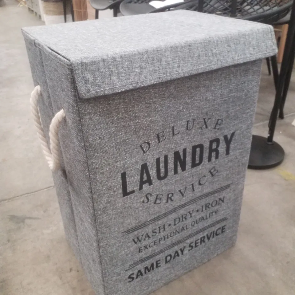 GREY FABRIC LAUNDRY HAMPER