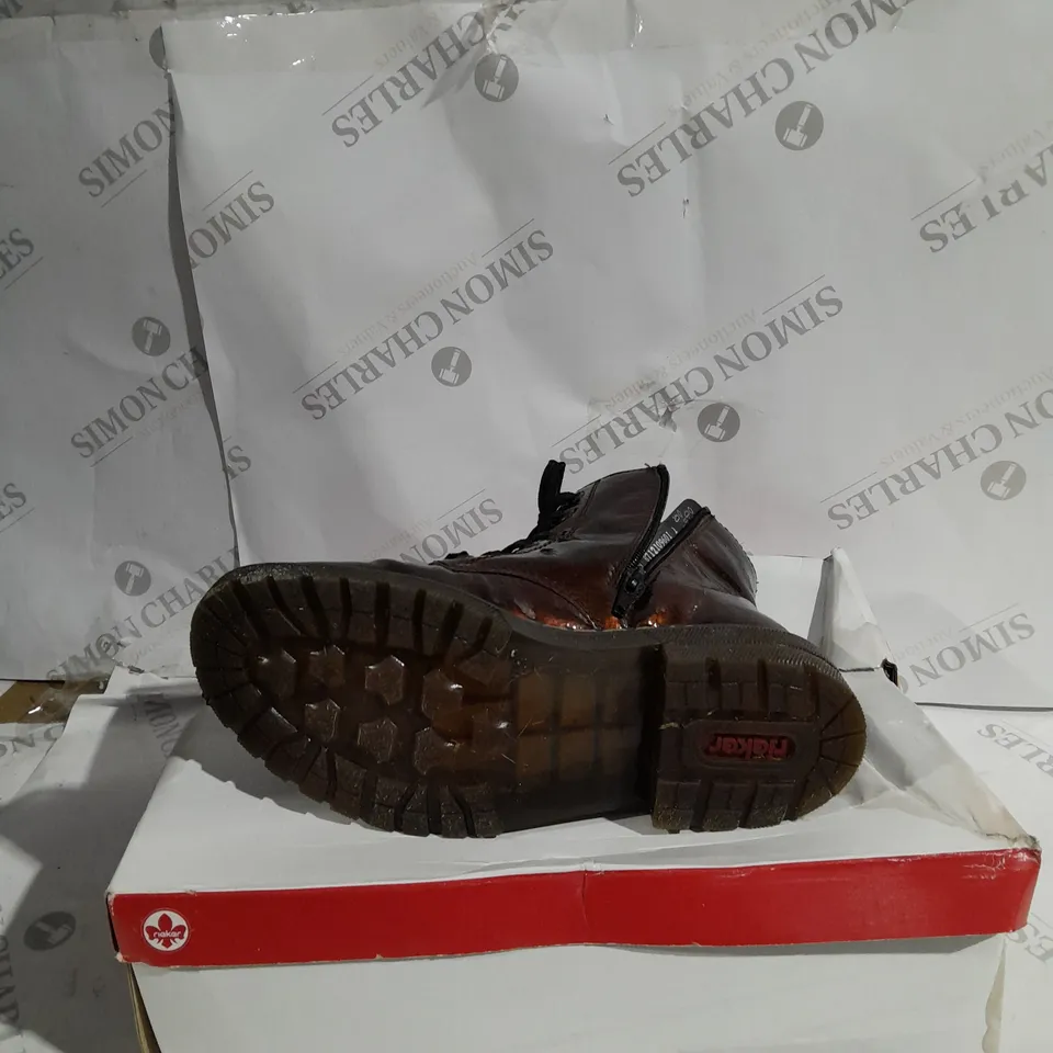 PAIR OF RIEKER LACE ANKLE BOOTS IN BRONZE - 6.5