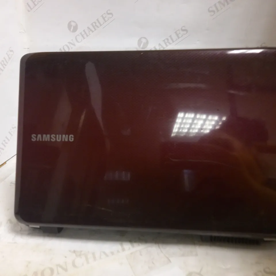 SMASUNG NOTEBOOK R530 LAPTOP