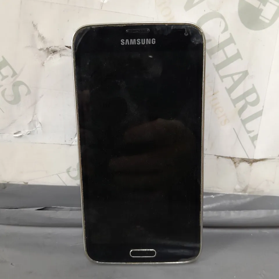 SAMSUNG GALAXY S5 IN BLACK