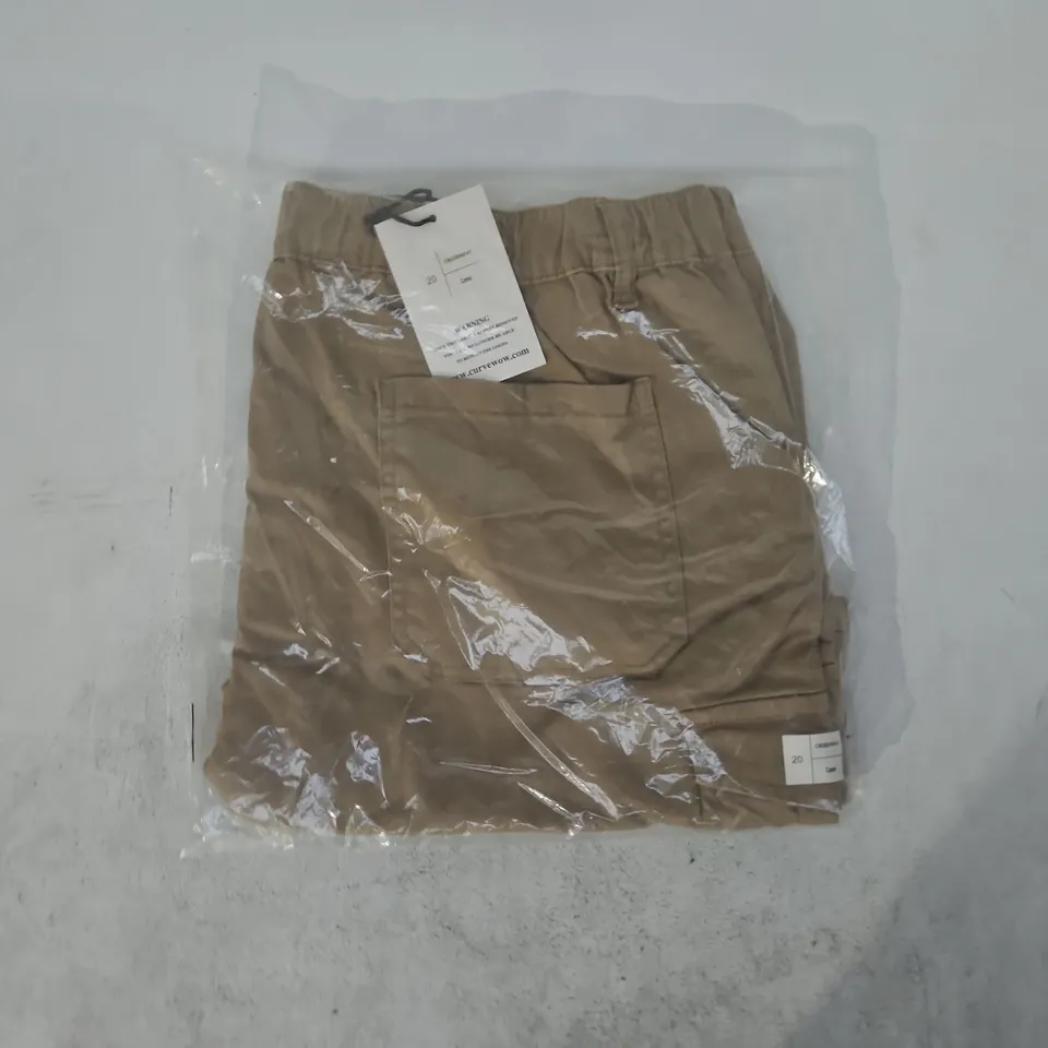 BAGGED CURVE WOW SHORTS IN CAMEL SIZE 20