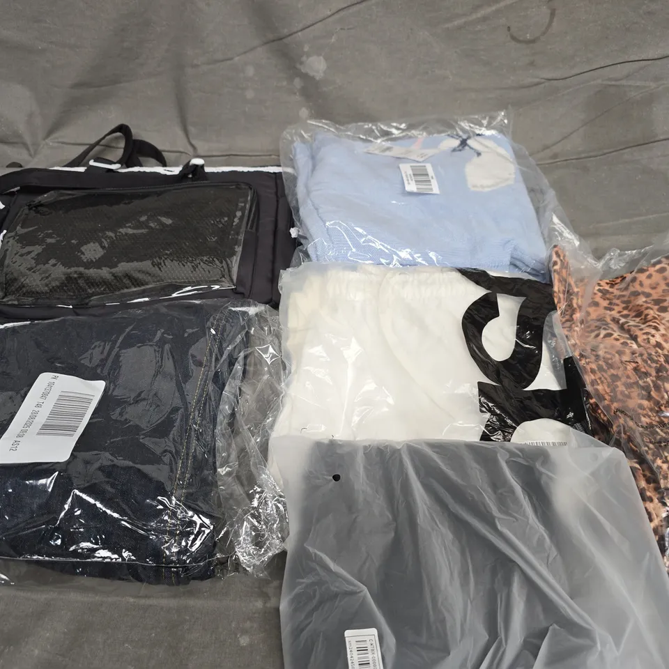 APPROXIMATELY 40 ASSORTED CLOTHING ITEMS IN VARIOUS SIZES, STYLES & COLOURS TO INCLUDE DRESS, SWEATER, JEANS, ETC - COLLECTION ONLY