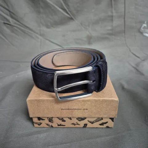 JONES BOOTMAKER UPNEY NAVY SUEDE BELT - MEDIUM