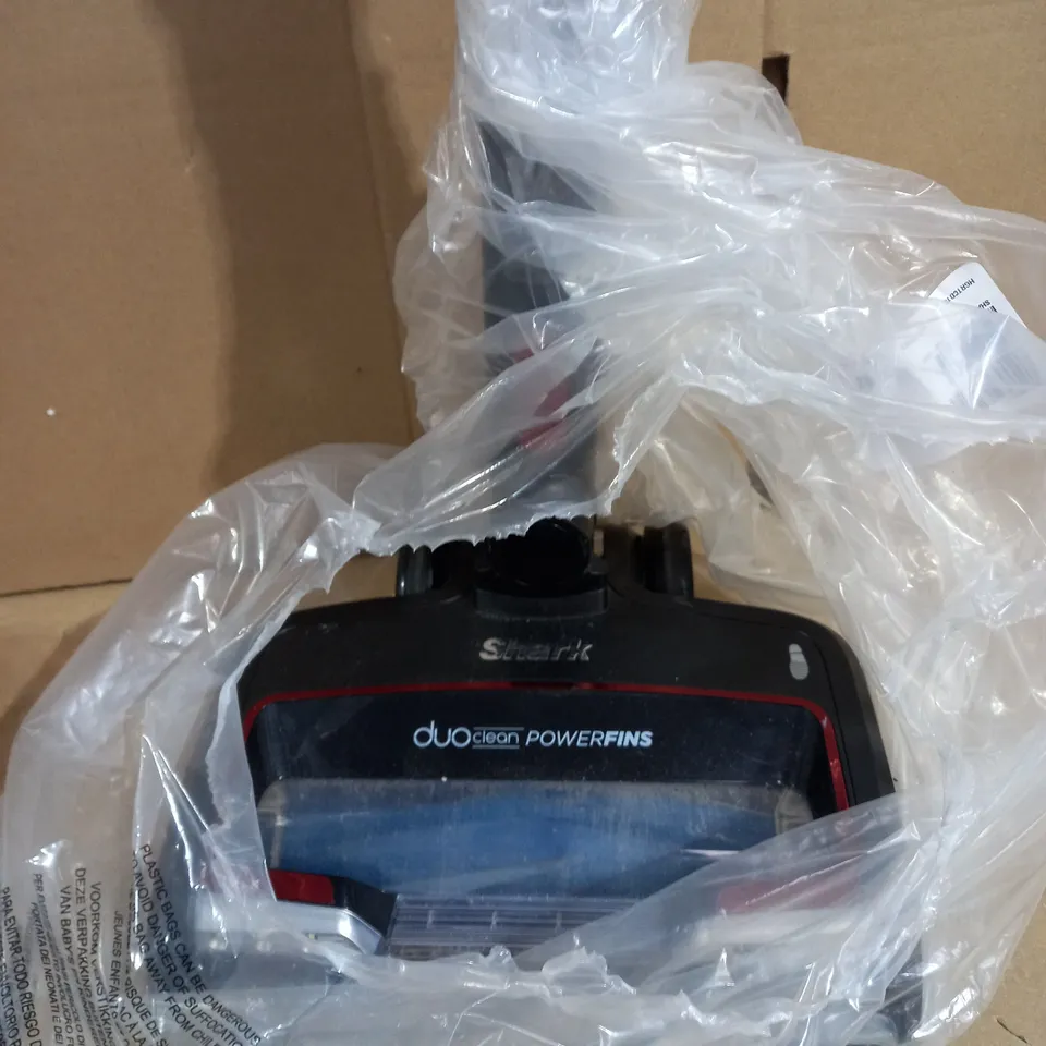 BOXED SHARK CORDLESS STICK VACUUM CLEANER PET PRO MODEL