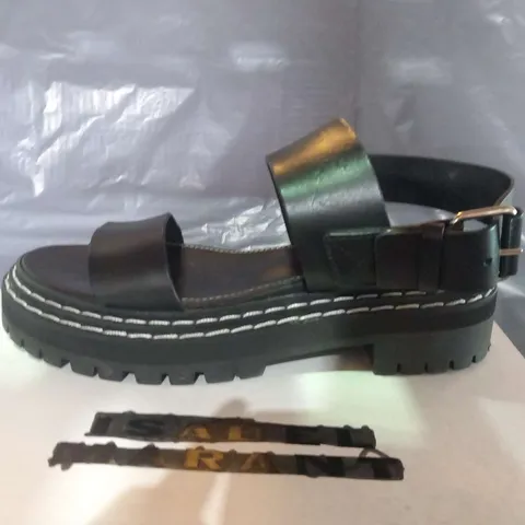 BOXED PROENZE SCHOUIER LUG SOLE SANDAL BLACK SIZE 38