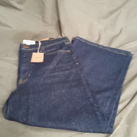 BODEN CROPPED HIGH RISE JEANS IN DARK BLUE DENIM SIZE W31 R